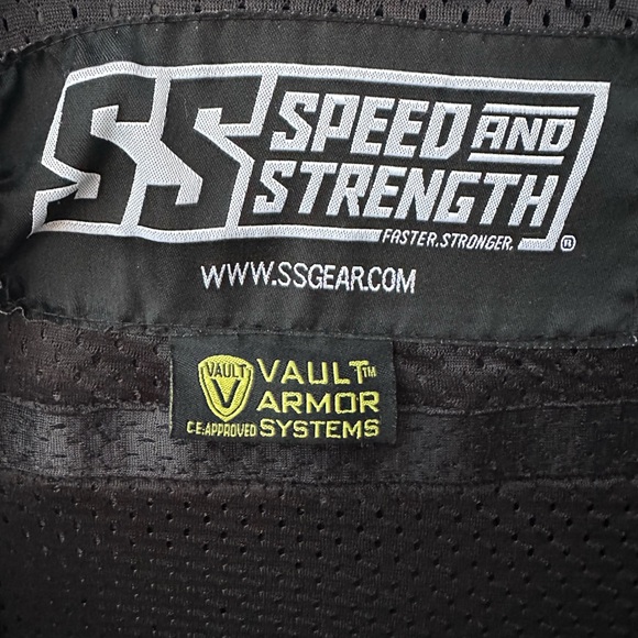 Speed and Strength Armored Motorcycle sweatshirt, size 2x. - Picture 7 of 9